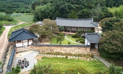 나주명가 지리산흑돼지 곰탕·제육 당진본점 | 4대를 잇는 나주곰탕의 원조 명가, 나주 하얀집<세월에 담긴 신뢰, 지역의 오래된 가게<지역N문화 테마 4대를 잇는 나주곰탕의 원조 명가, 나주...