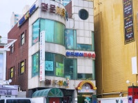 테마가위손헤어랜드 | 빛나는 가위손, 월드헤어쇼 미용실<세월에 담긴 신뢰, 지역의 오래된 가게<지역N문화 테마 빛나는 가위손, 월드헤어쇼 미용실