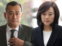 Yoon pardons liberal heavyweight, key figures in ex-president’s corruption scandal - The Korea Times Yoon pardons liberal...