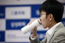 킹 vs 퀸 세계사이버기원