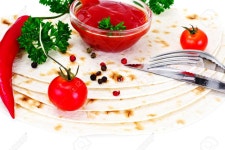 아르메니아 Lavash와 토마토 Adzhika 스튜디오 사진 로열티 무료 사진, 그림, 이미지 그리고 스톡포토그래피. Image 66514003....