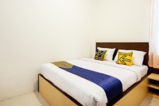 SPOT ON 2220 PINK'S Guest House, Tarutung, Indonesia - Booking.com ★★ SPOT ON 2220 PINK'S Guest House, Tarutung, Indonesia