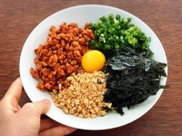 묵직하고 풍부한 맛의 마제소바 만들기