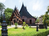 Join In The Most 3 Icons In Chiang Rai, White&-blue Temples, Black Museum in Chiang Rai - Klook