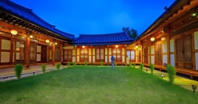 이노디엔씨(전주한옥빌리지호텔)주 | 전라북도 Pungnamheon Old House In Jeonju Hanok Village | 2026년 최신 가격 & 프로모션 - 클룩 Klook 대한민국