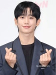 둘송미용실 | 내일 미용실 갈건데 둘중에 하나 ㅊㅊ점 | 오르비 내일 미용실 갈건데 둘중에 하나 ㅊㅊ점 - 오르비