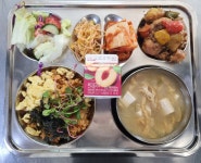 안천2리 경로당(공터) | 급식 사진<급식실<학교소식<안천초중고등학교 안천초중고등학교