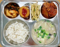 덕암고등학교집단급식소 | 급식사진<식생활관<열린마당<덕암고등학교 덕암고등학교