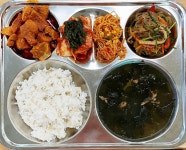덕암고등학교집단급식소 | 급식사진<식생활관<열린마당<덕암고등학교 덕암고등학교