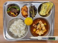 푸른꿈고등학교 급식소 | 급식 사진<급식실<알림마당<푸른꿈고등학교 푸른꿈고등학교