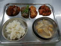 안천2리 경로당(공터) | 급식 사진<급식실<학교소식<안천초중고등학교 안천초중고등학교