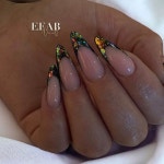 엠마네일(EMMA NAIL) | Emma Fabas | 🩷French reverse ou dessinée ? A vos... | Instagram Instagram의 Emma Fabas님 : "🩷French reverse ou dessinée...