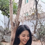 차유(CHA YOU) | 😌💛 | Instagram Instagram의 CHAYUAN 차유안(瑜婩)님 : "😌💛"
