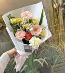춘천꽃집_ 춘천플라워레슨 춘천플랜테리어 Flower 소중한,날(상표등록) | 피어나는 모습까지 예쁘게 보세요💛 내일(토) 꽃 필요하신분들은...