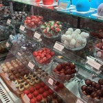 카롱제과 강남LAB점 | The Desserts Lab(@thedessertslab) • Instagram 사진 및 동영상