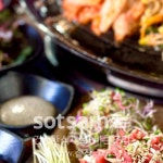 솥뚜껑삼겹살훈솥삼 | 솥삼 | 솥삼은 육회도 맛있답니다~~ ^^ #솥삼 #sotsam #솥삼인계점 #인계동솥삼 #인계동삼겹살 #솥뚜껑삼겹살 #육회 | Instagram Instagram의...
