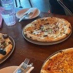 Sanggeun Choi | Before & after 🍕 #daily #pizza | Instagram Instagram의 Sanggeun Choi님 : "Before & after 🍕 #daily #pizza"