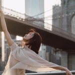 리아니 뉴욕 (LIANI NY) | Sunset moments in NYC. . . . . . Photo: @melika.dez Dancer: @li_fangqi @abtofficial . . . . . #NYC #Newyork #newyorkcity...