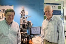 Live-cell imaging under centrifugation: New method measures the forces that keep the nuclei of living cells centered