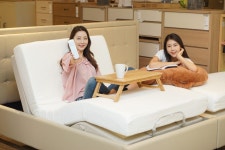 이마트, 모션베드 대중화 앞장선다 – 신세계그룹 뉴스룸 이마트, 모션베드 대중화 앞장선다 | 신세계그룹 뉴스룸