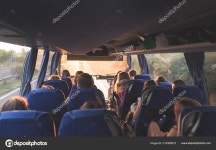 쭌비된사람들 | 투어입니다 사람들이 해질녘 사람들과 버스의 — 스톡 사진 © bodnarphoto #215308072 투어입니다 사람들이 해질녘 사람들과 버스의