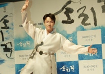 참소리연예기획 | '소리꾼' 김동완 "나의 길은 '소리', 심각하게 노래 장르를 바꾸고 싶을 정도" | MBC연예 | 만나면 좋은 친구 MBC '소리꾼' 김동완 "나의 길은 '소리...