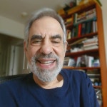 지에스에이케이디 | Michael Manove | Economics