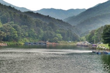낚시사랑 > 산세좋고 물맑은 가족 휴양 낚시터~ : 낚시사랑