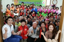 망월3리 윗마을경로당 | 보도자료-강화나눔연합봉사단 하점면 망월2리 산화 경로당 재능 나눔 토털 봉사활동 내용 | 강화군청>강화소개>강화소식