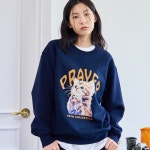 낫띵이즈베럴댄미(NOTHING IS BETTER THAN ME) PRAYER CAT SWEATSHIRTS_NAVY | GVG 스토어. 전 세계직배송.