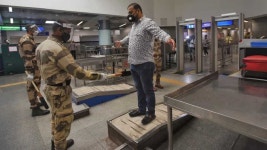 KS Travels | Delhi Metro resumes services after 169-day Covid hiatus - india-news - photos | Hindustan Times Delhi Metro resumes services...