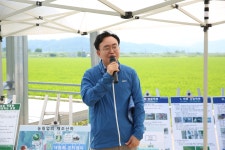 동강제골조은농장휴게실 | 25.07.08 동강 김식 농지대구획 정리 농장 방문 - 365일 열린시장실 25.07.08 동강 김식 농지대구획 정리 농장 방문