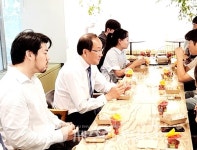 강병삼 제주시장, 청‘년 글로벌기업 취업멘토링’ 참여 청년들과... - 제주환경일보 강병삼 제주시장, 청‘년 글로벌기업 취업멘토링’ 참여...