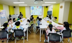 이명애 작가와 특별한 환경수업, 어린이들의 마음 속에 ‘초록 꿈’ 심다! | 뉴스로