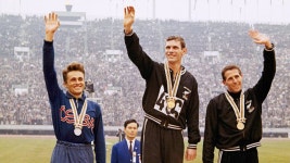 Sir Peter Snell to donate gold medals to Te Papa ahead of World Masters Games - NZ Herald Snell to donate gold medals to Te Papa