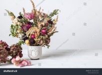 말린 꽃 배열. 지속 가능한 꽃입니다. 스톡 사진 2533433553 | Shutterstock