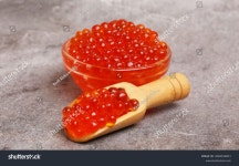 주시회사 캐비아 | 빨간 캐비아 한 그릇과 숟가락 스톡 사진 2694529811 | Shutterstock
