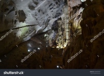 Cave Myeongdong(동굴명동) | Son Doong Cave 스톡 사진 580890487 | Shutterstock