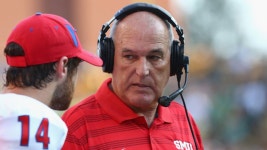 오잉샾(O-ing) | UCF coach George O'Leary suggested rules at SMU bothered June... UCF coach George O'Leary: SMU rules were bothering June Jones