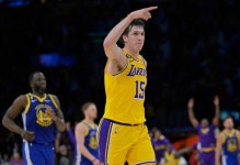 라앤르(LA and Re) | News, Rumors, Videos, Schedule, Roster, Salaries And More Lakers News: Insider Convinced LA Must Re-Sign Free Agent Austin Reaves