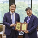 삼성웰스토리에스엔유프리시젼 | 서울대 최초 벤처기업 창업한 박희재 교수, SNU프리시젼 공학연구기금, 장학금 쾌척 - 서울대뉴스 - 뉴스 - 서울대 소식 - 서울대학교
