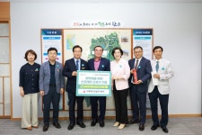 완주군 이미지갤러리 > 주민행정 > 사회복지 > 티앤제이건설 소화기 전달식(읽기)