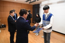 완주시어클럽삼례로스터리카페 | 완주군 이미지갤러리 > 주민행정 > 지역행사 > 봉동로타리클럽 송년의 밤 행사(읽기)