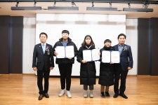 완주시어클럽삼례로스터리카페 | 완주군 이미지갤러리 > 주민행정 > 지역행사 > 봉동로타리클럽 송년의 밤 행사(읽기)