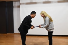 완주시어클럽삼례로스터리카페 | 완주군 이미지갤러리 > 주민행정 > 지역행사 > 봉동로타리클럽 송년의 밤 행사(읽기)