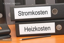 Stromkosten und Heizkosten - 당신의 크리에이티브 파트너, 이미지사이트 윤익이미지 YOONIQ Images RF #208844173