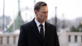 제시 V. 존슨 관련 콘텐츠를 보고싶다면? 지금, 왓챠!