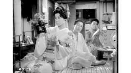 여자는 두 번 태어난다 | 왓챠