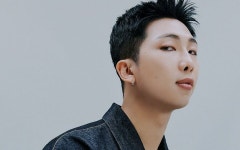 방탄소년단 RM이 솔로 앨범을 준비 중이다