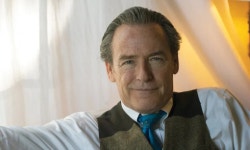 맥스 페인의 목소리를 맡았떤 제임스 맥카프리가 65세의 나이로 세상을 떠났습니다. > 뉴스/신제품 | 쿨엔조...